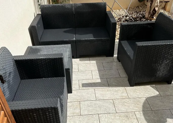 .Geovy\'S Place